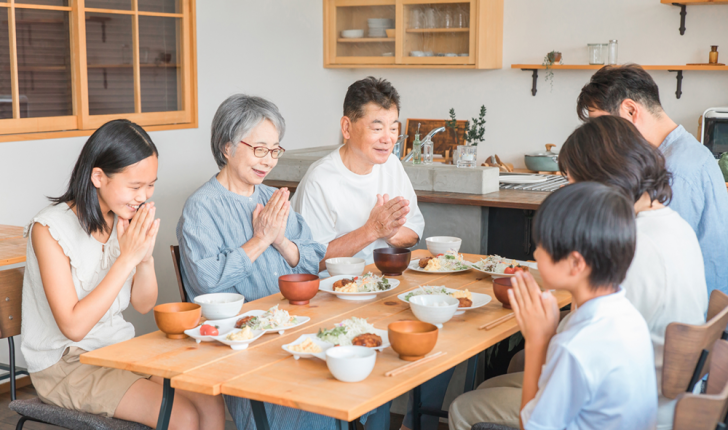 お盆の帰省イメージ